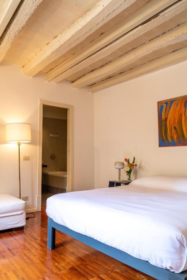 Casa Cristina In Piazza Farnese Apartment Rome Exterior photo