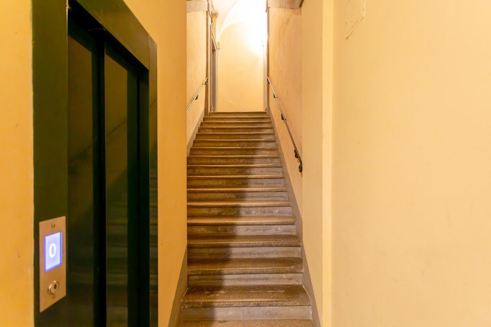 Casa Cristina In Piazza Farnese Apartment Rome Exterior photo