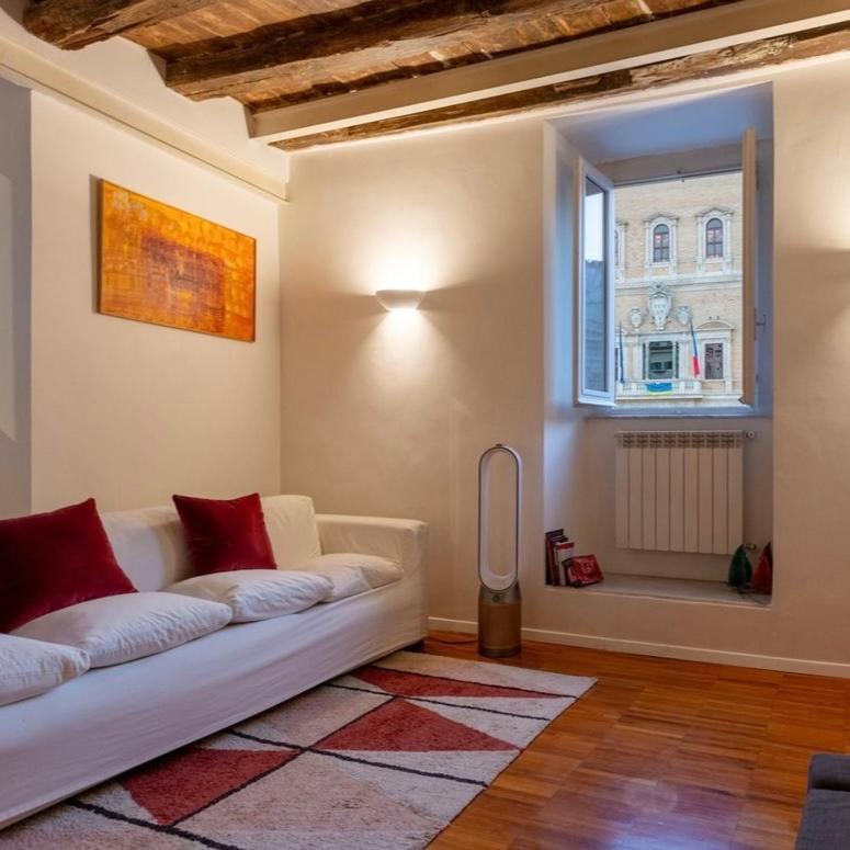 Casa Cristina In Piazza Farnese Apartment Rome Exterior photo